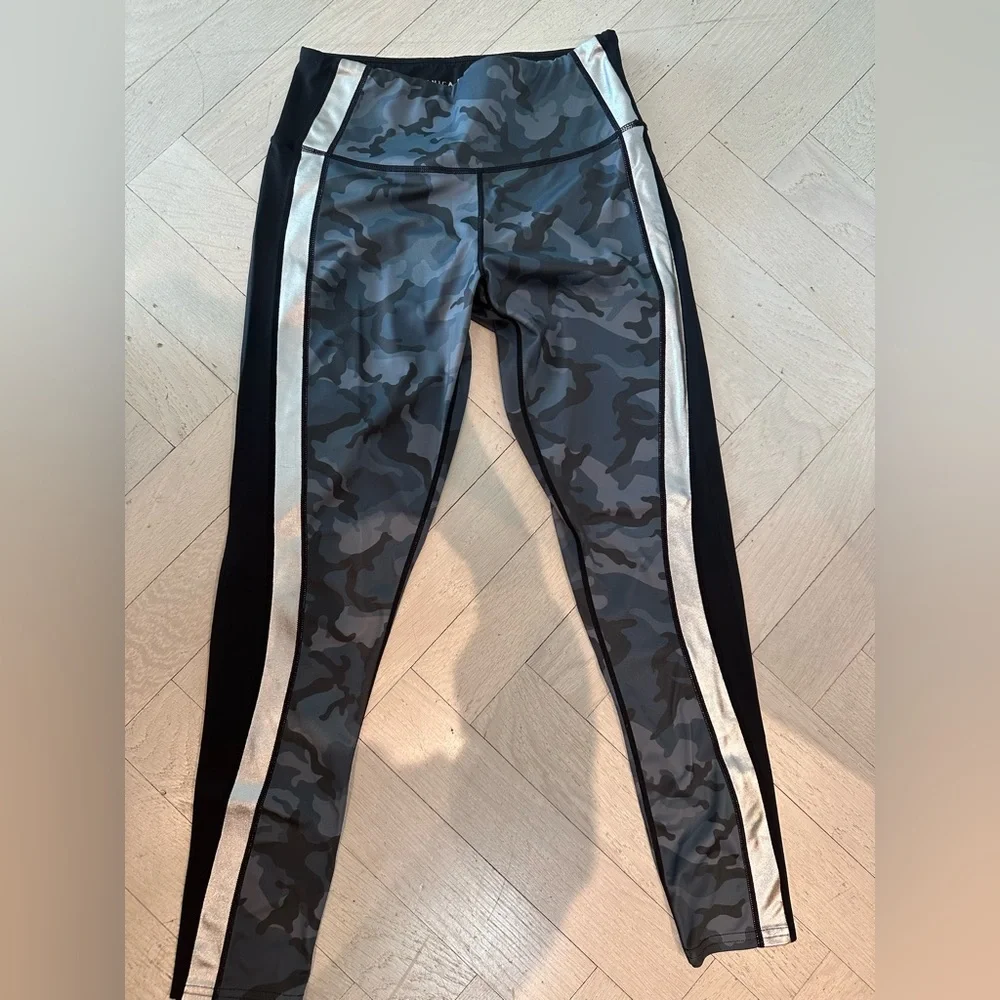 Veronica Beard x Bandier workout Leggings